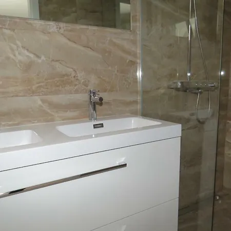 Lux Dalmatia I & R Casa de hóspedes 3*