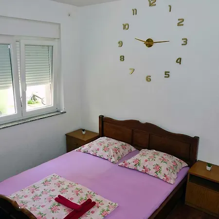 Lux Dalmatia I & R Casa de hóspedes 3*