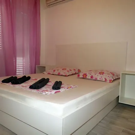 Lux Dalmatia I & R 3*