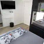 게스트하우스 Lux Dalmatia Beachside 3*