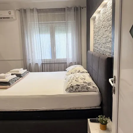 Lux Dalmatia Beachside Vendégház