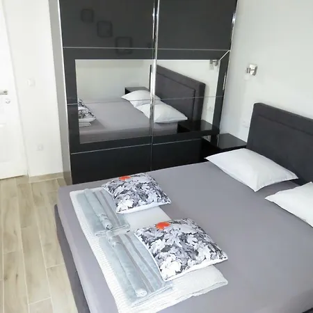 Lux Dalmatia Beachside