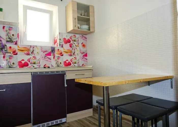 Lux Dalmatia Beachside Guest house 3*