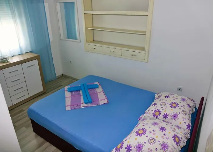 Guest house Lux Dalmatia Beachside 3*