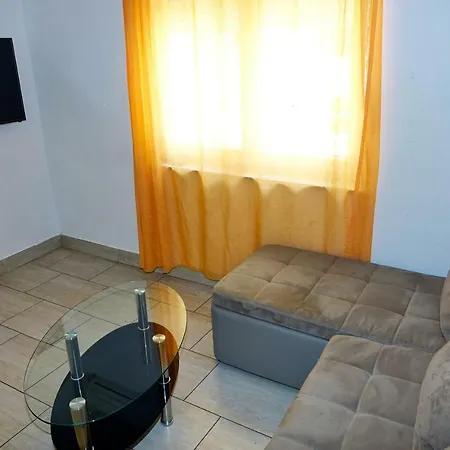 Πανσιόν Lux Dalmatia Beachside 3*