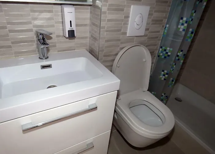 Lux Dalmatia Beachside Πανσιόν 3*