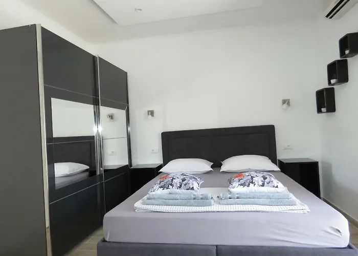 Πανσιόν Lux Dalmatia Beachside