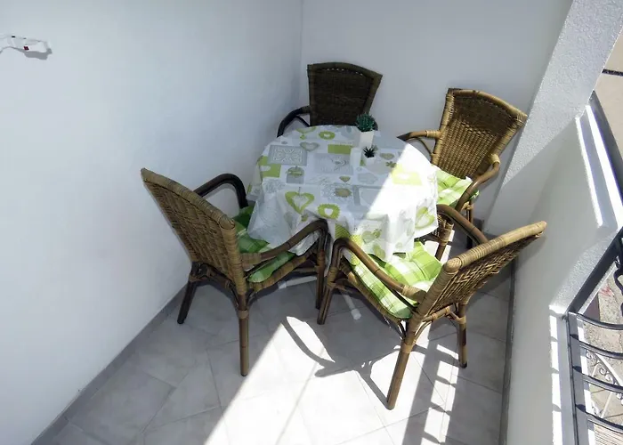 Lux Dalmatia Beachside Πανσιόν 3*