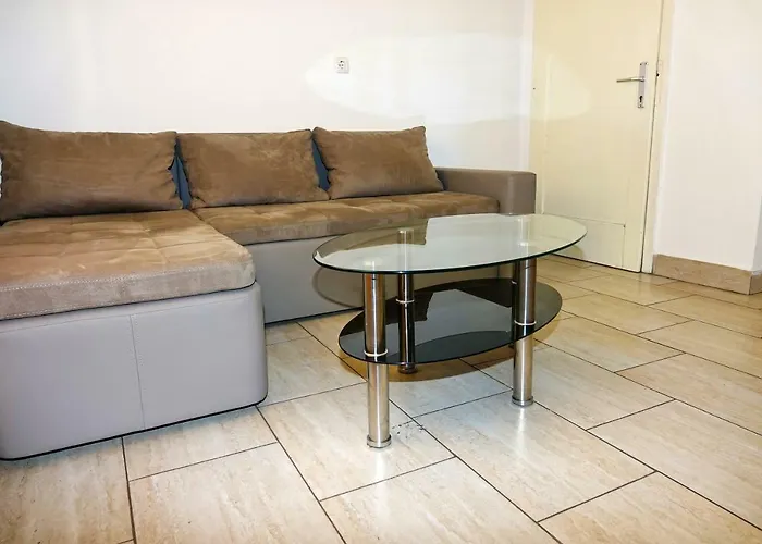 Lux Dalmatia Beachside Πανσιόν 3*